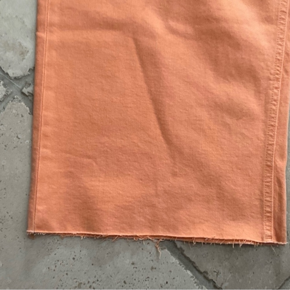 NWT Old Navy Orange Extra High Rise Sky Hi Wide Leg Cut- Off Jeans Size 26 Plus - Picture 4 of 8